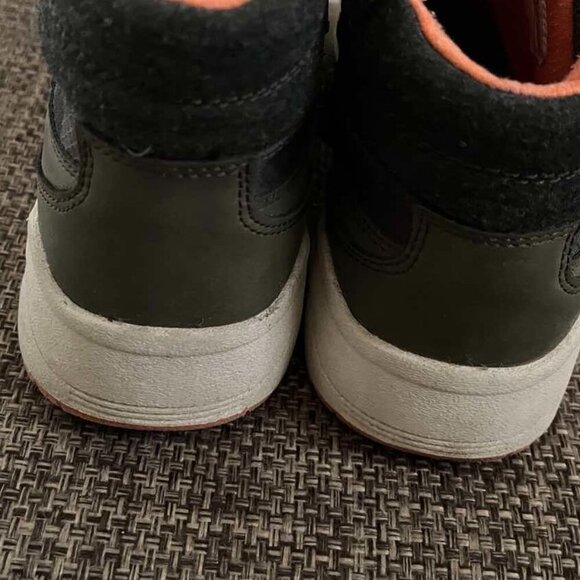 YOUTH BOYS CAT & JACK LEDGER SNEAKERS, SIZE 4- HIGH TOPS - - Picture 6 of 10